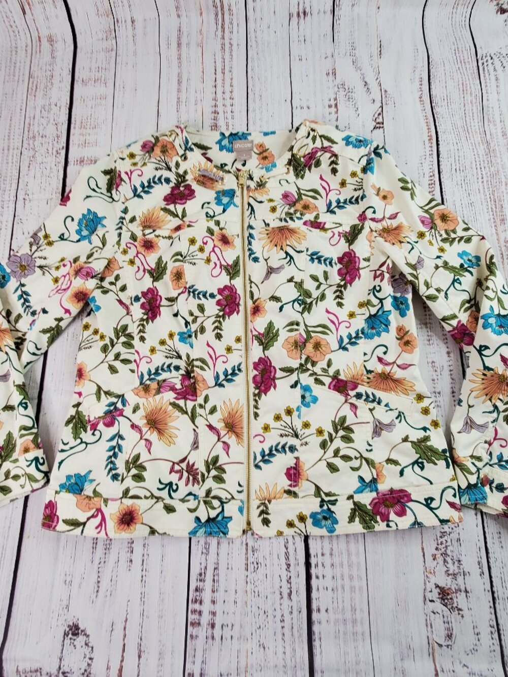 Chicos Floral Grommet Luxe Twill Neck Jacket Women 1 US 8/10 Tan Short Pocket